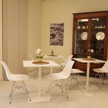 Hotel Domus Vivian Montecorvino Pugliano Zewnętrze zdjęcie