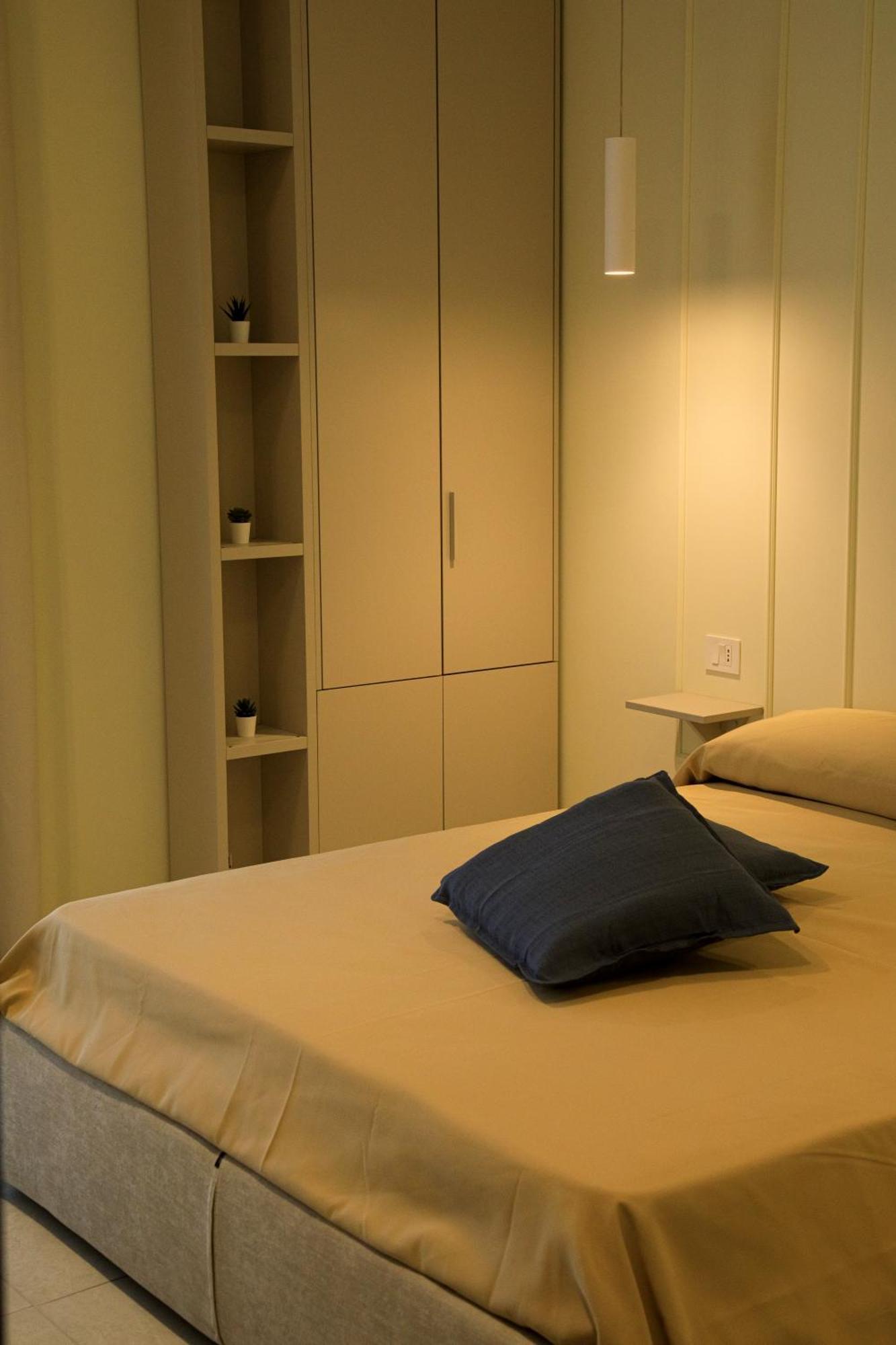 Hotel Domus Vivian Montecorvino Pugliano Zewnętrze zdjęcie