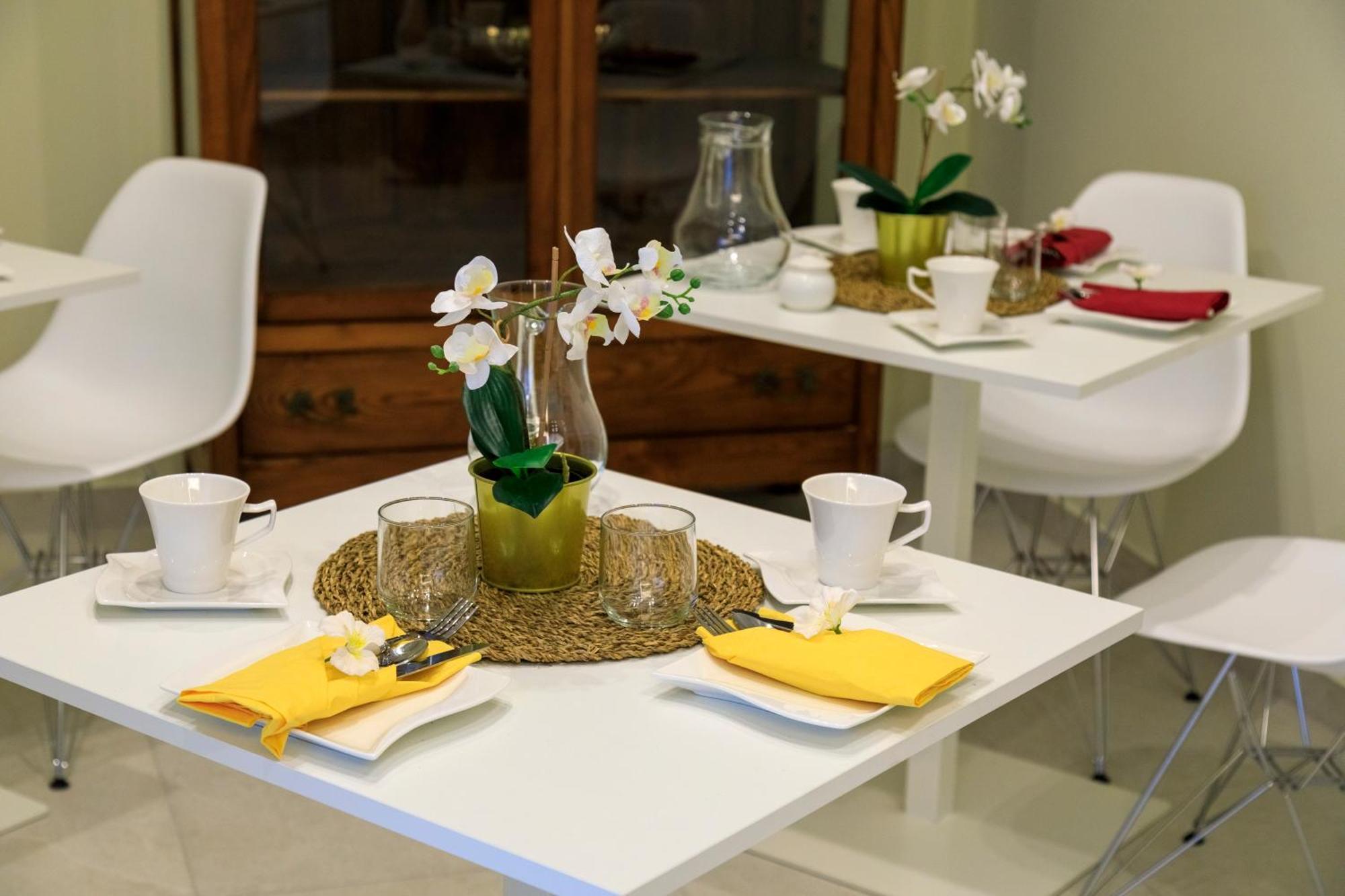 Hotel Domus Vivian Montecorvino Pugliano Zewnętrze zdjęcie